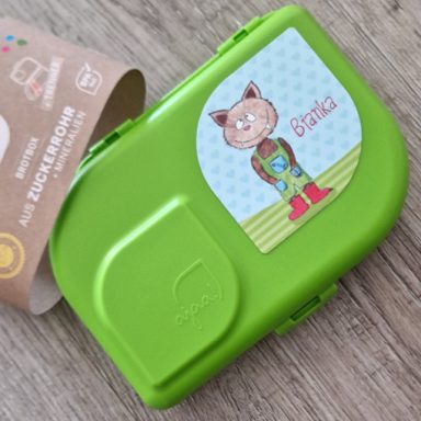 Bio-Brotdosen aus Zuckerrohr Grüne Brotdose mit kinderfreundlichem Tiermotiv und Namensaufkleber.